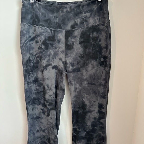 Lululemon Groove Super-High-Rise Flared Pant Nulu - Picture 7 of 12